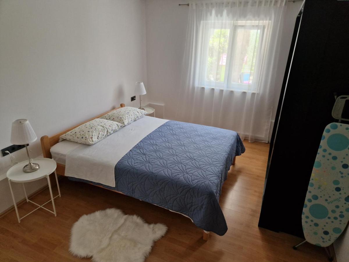 Apartman Jurjevic Krk Town Exteriör bild